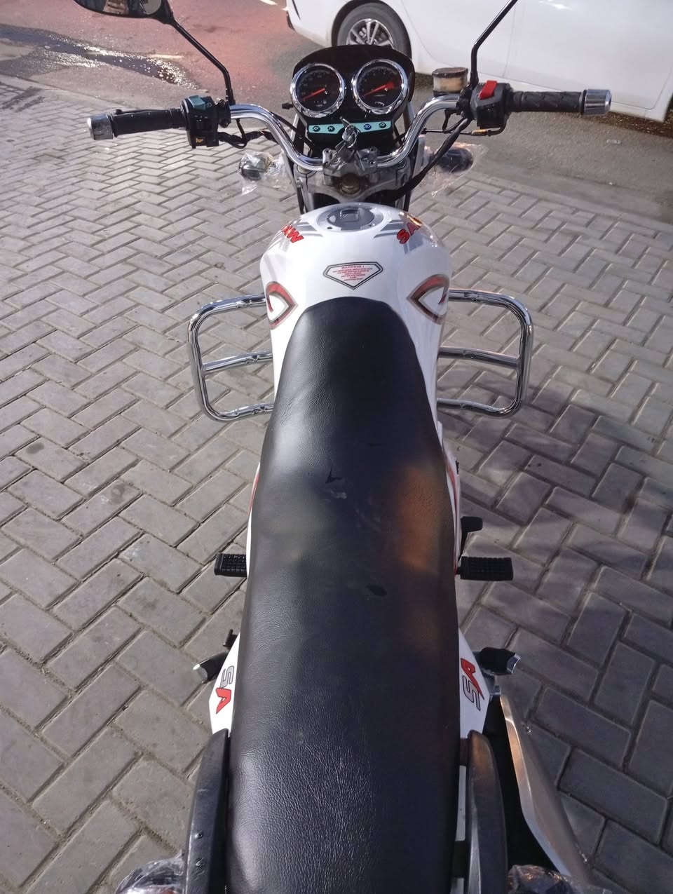 السلام عليكم لبيع 
سنكي 2018
دراجه كامله وجديده 
لاتنقيص ولا مجفت 
تايرات بلاديه 
مكان بلد 
سعر ب750
***********
