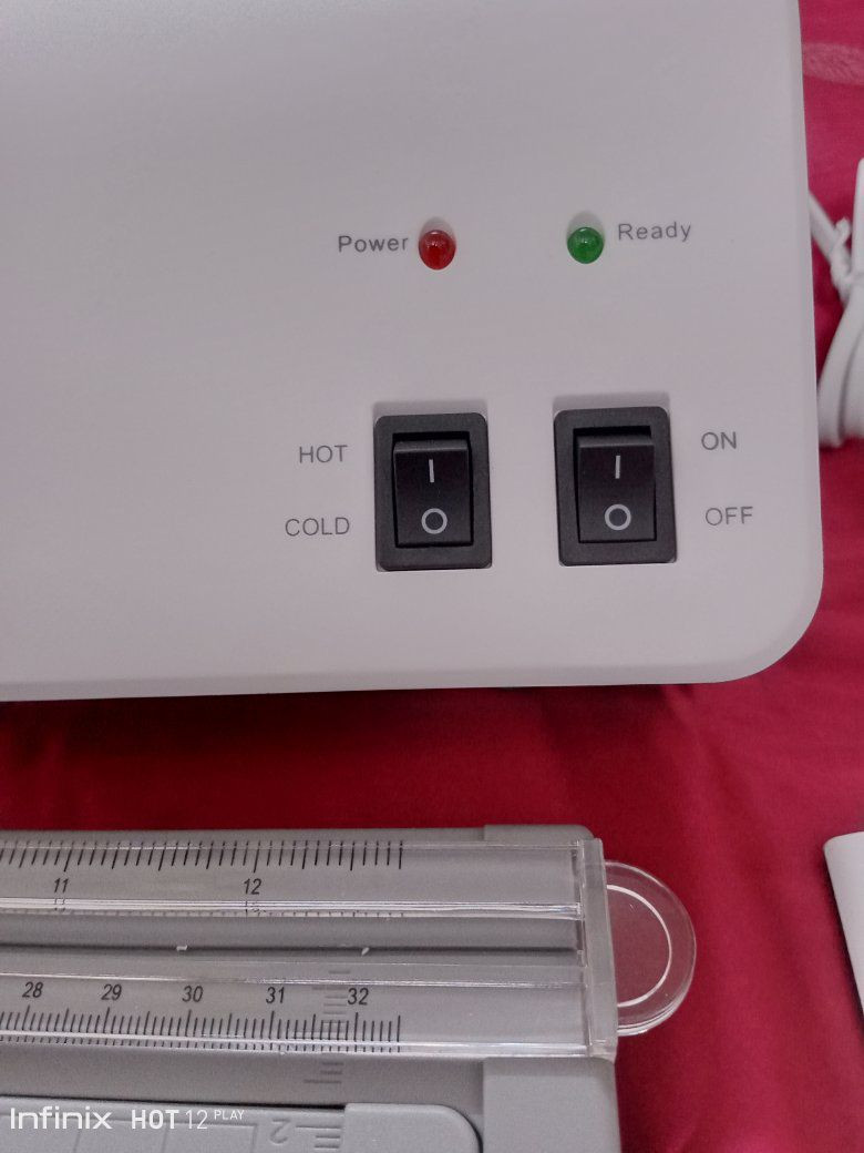 #كابسةهويات_الحجم الاكبر A3(جهاز كبس حراري) مع قاطعةورق الجهاز بالكارتون الصناعةالماني تم تخفيض السعر الى 25 ألف فقط الجهاز يكبس كل الاحجام A3/A4/A5/A6 بيه عتلةامان جانبية مع امكانية التغليف ع البارد بواسطةاستخدام الدگمة. HOT   COLD الموجودة بواجهةالجهاز  معلومةمهمة جداً الجهاز جديد الماني 🇩🇪 يستخدم لتغليف المستمسكات  والصور وكل شي حابين تكبسوه او تغلفوه يتوفر   باللونين الابيض والاسود الحجز على الخاص اجرة التوصيل لكل المحافظات 5ألاف فقط


**إذا كنت صاحب هذا الإعلان وتريد حذفه لأي سبب، رجاءا أرسل رسالة إلى الدعم الفني**