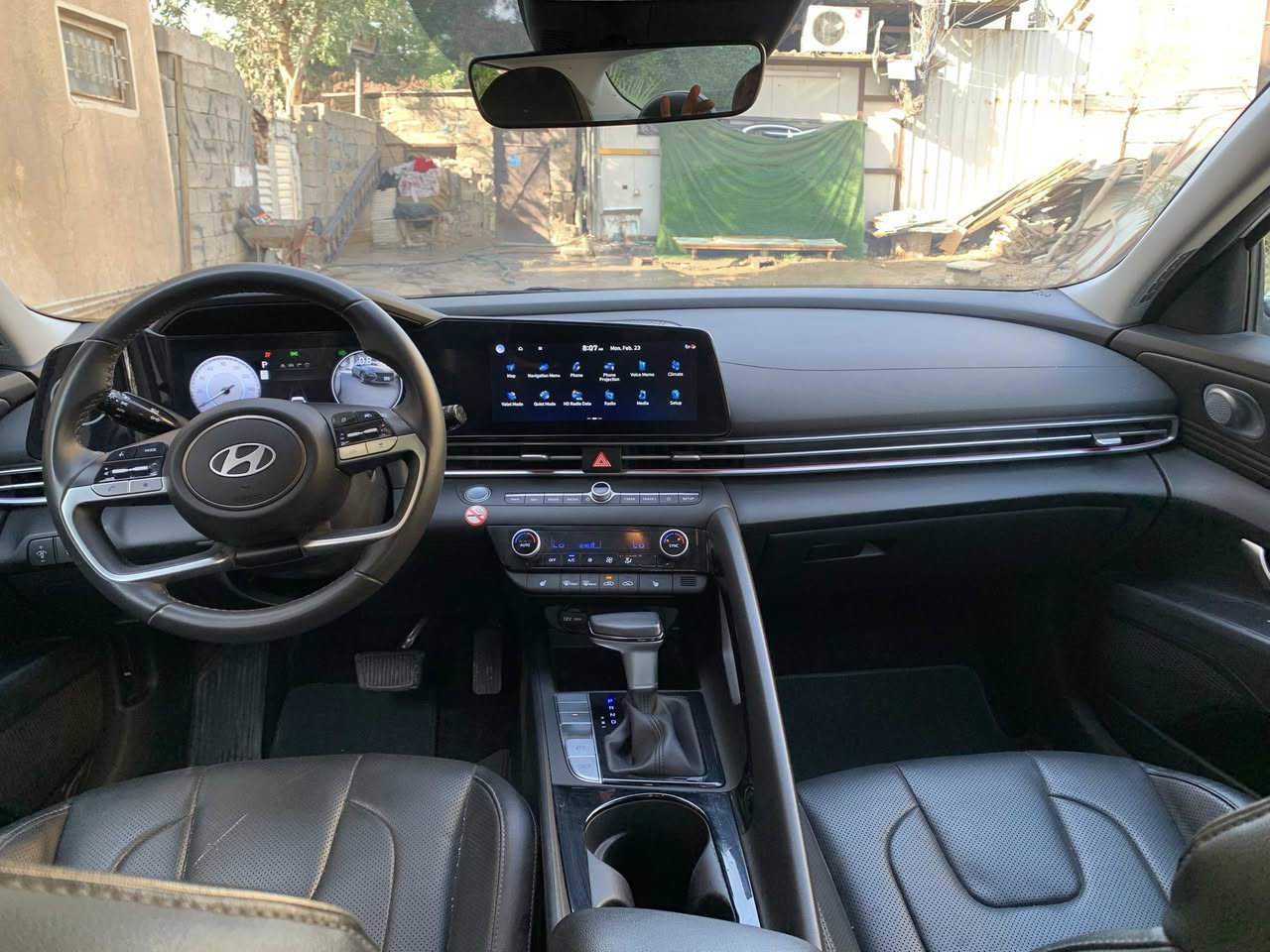 سلام عليكم النترا موديل ٢٤ ماشيه ٢٥٠٠٠السياره بيها تبديل جاملغ ابلادي  وبنيد تجاري وخشم الغد  السياره جديده بمعنى الكلمه السعر بدون لوحات ١٦٠ وبيها مجال بسيط للشراي  للاستفسار الاتصال على الرقم ***********👍
