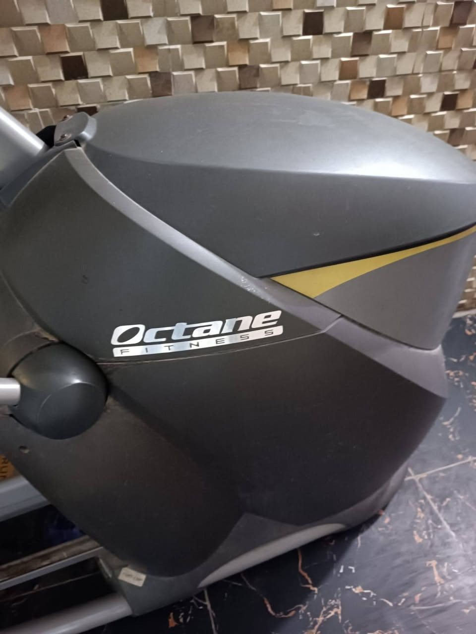 للبيع. جهاز من النوع اوربتراك امريكي  ( اوبتكل جري )نظافه عاليه جداََ للاستفسار ..واتساب ***********
