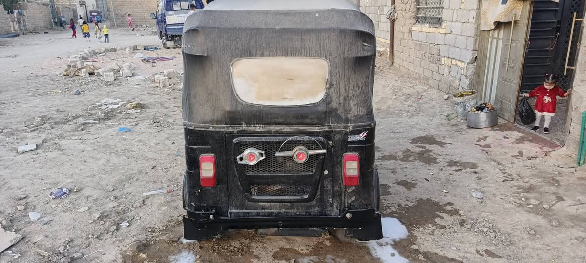 سلام عليكم تكتك للبيع مديل ٢٢/٨
كفاله عامه كشر ومكينه مرقم بسمي مدوشمه سفريات 14اصلي مسجل تخم تاير ابو الحيه جديد ماناقصه برغي
ناصريه مركز ***********
