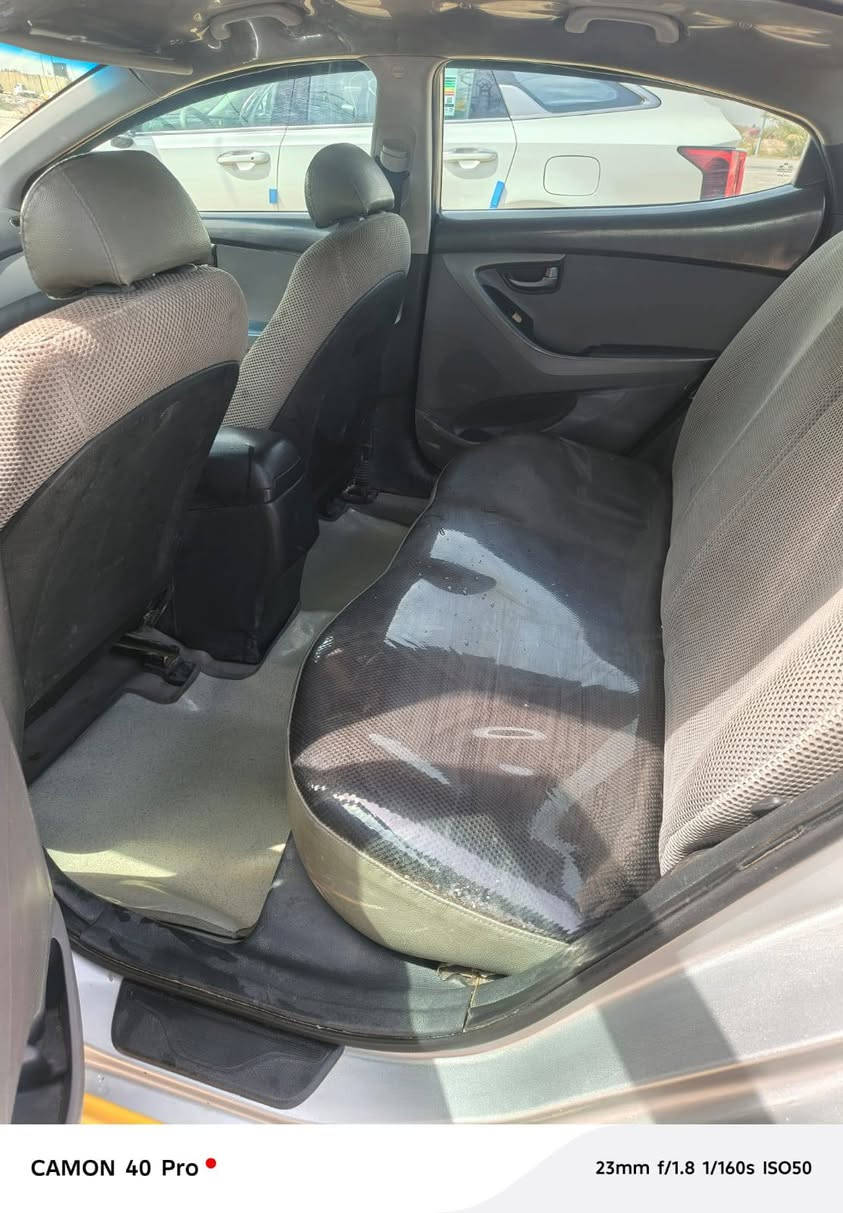 السلام عليكم 
النترا موديل 15امريكي محرك دوش 1800 رقم بغداد سياره بسمي تحويل ثاني يوم السياره جاهزة من كلشي تبريد حداديه حادثه جاملغ وبنيد بدون دواخل مكان بابل قضاء المحاويل سعر 110وبيها مجال
***********
