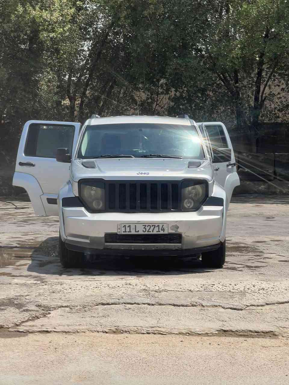 سلام عليكم ورحمه الله وبركاته سياره جيب لبرت موديل 2008رقم نكليزي سياره جاهزه الاسفتسار على رقم ***********
