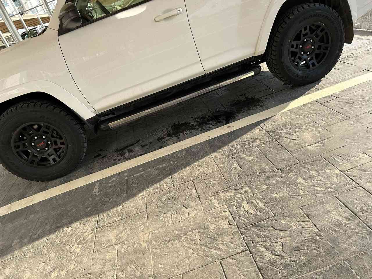 السلام عليكم دوسات فور رنر أصليات من 2014 إلى 2024 TRD/SR5 السعر300$ للتواصل *********** او واتساب مكاني بغداد
