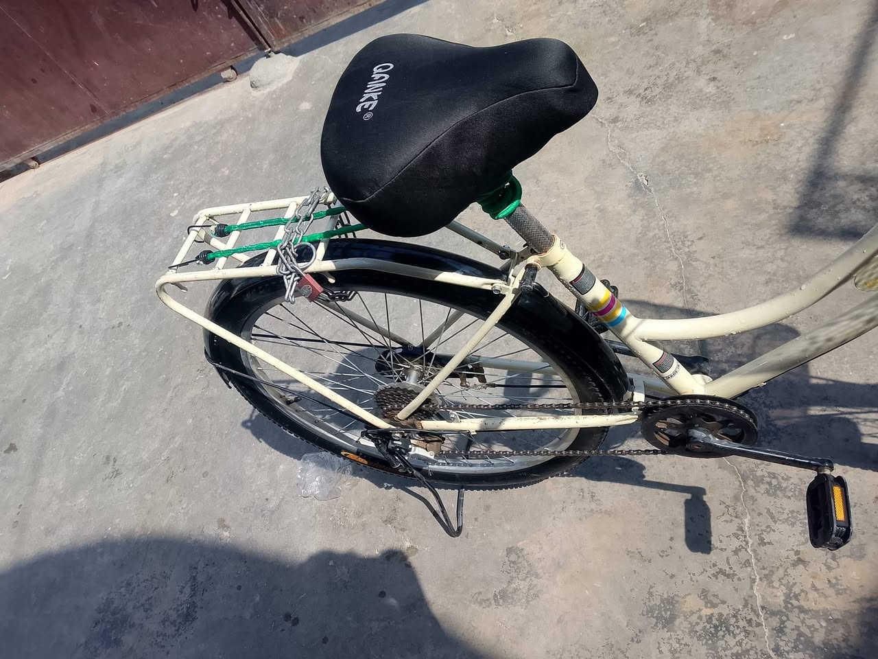 سلام عليكم بايسكل ايراني للبيع ستخدام غليل لباسكل كلش نضيف مثل لكدامكم بصوره✨سعر100الف


**إذا كنت صاحب هذا الإعلان وتريد حذفه لأي سبب، رجاءا أرسل رسالة إلى الدعم الفني**