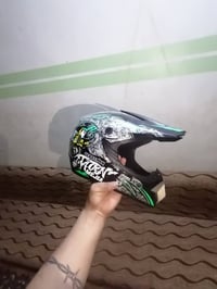 خوذة دراجة • رمادي