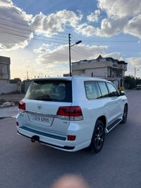 لاندكروز كراند ساز • ٢٠٢١ • ٨ سلندر