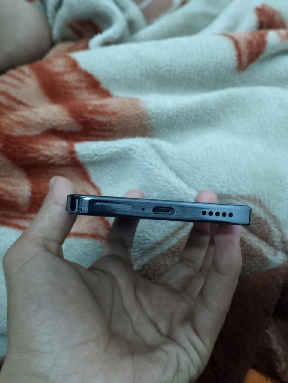 السلام عليكم شباب هونر إكس تسعه دي مستعمل شهر ونص فقط موجود الوصل كامل ملحقات ذاكره 256 بطاريه 8300 عشوائية 12 كامره معالج 108 جهاز كلش جديد نضافه 100/100 وانطيك ضمان أي شي بي انطيك الفلوس وتاخذه الك والله مكاني بغداد تاجي سعر ٣٧٠ وبي مجال للطيبين رقمي *********** خابر وخادم اني
