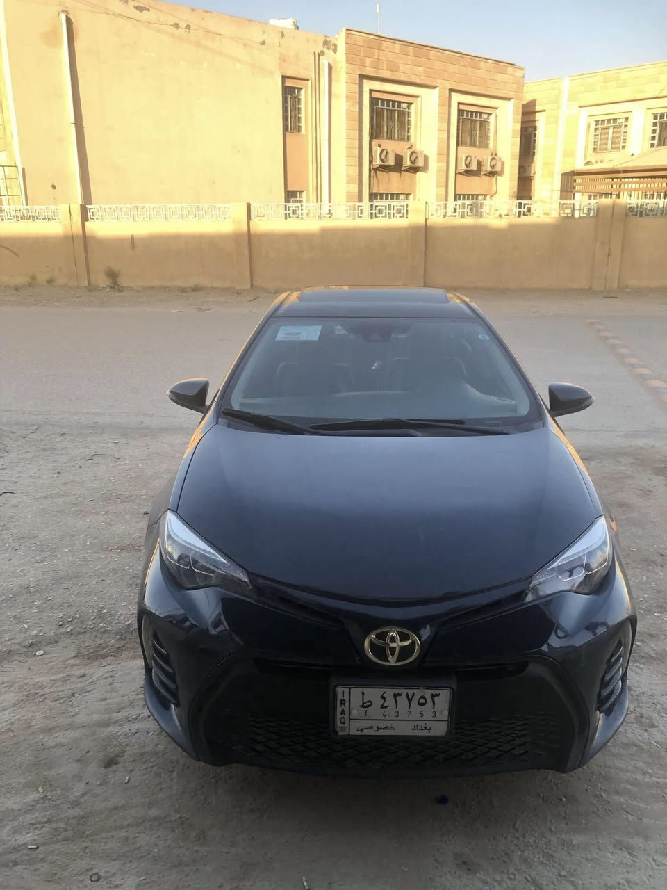 السلام وعليكم للبيع كورلا 2017فئة xse اعلى فئة مواصفات بصمه فتحه شاشه رادر تحديد مسار شفتات ستيرين تبريد تدفئة كشنات نضام ايكو نضام سبورت تبريد بيانو ضررها موضح بل سونار لونها ازرق غير محدد او نيلي شذري  رقمها بغداد انكليزي بأسمي مداور ثاني يوم مكانها بابل مركز مدينة التواصل الاتصال*********** السعر 130وبيها مجال
