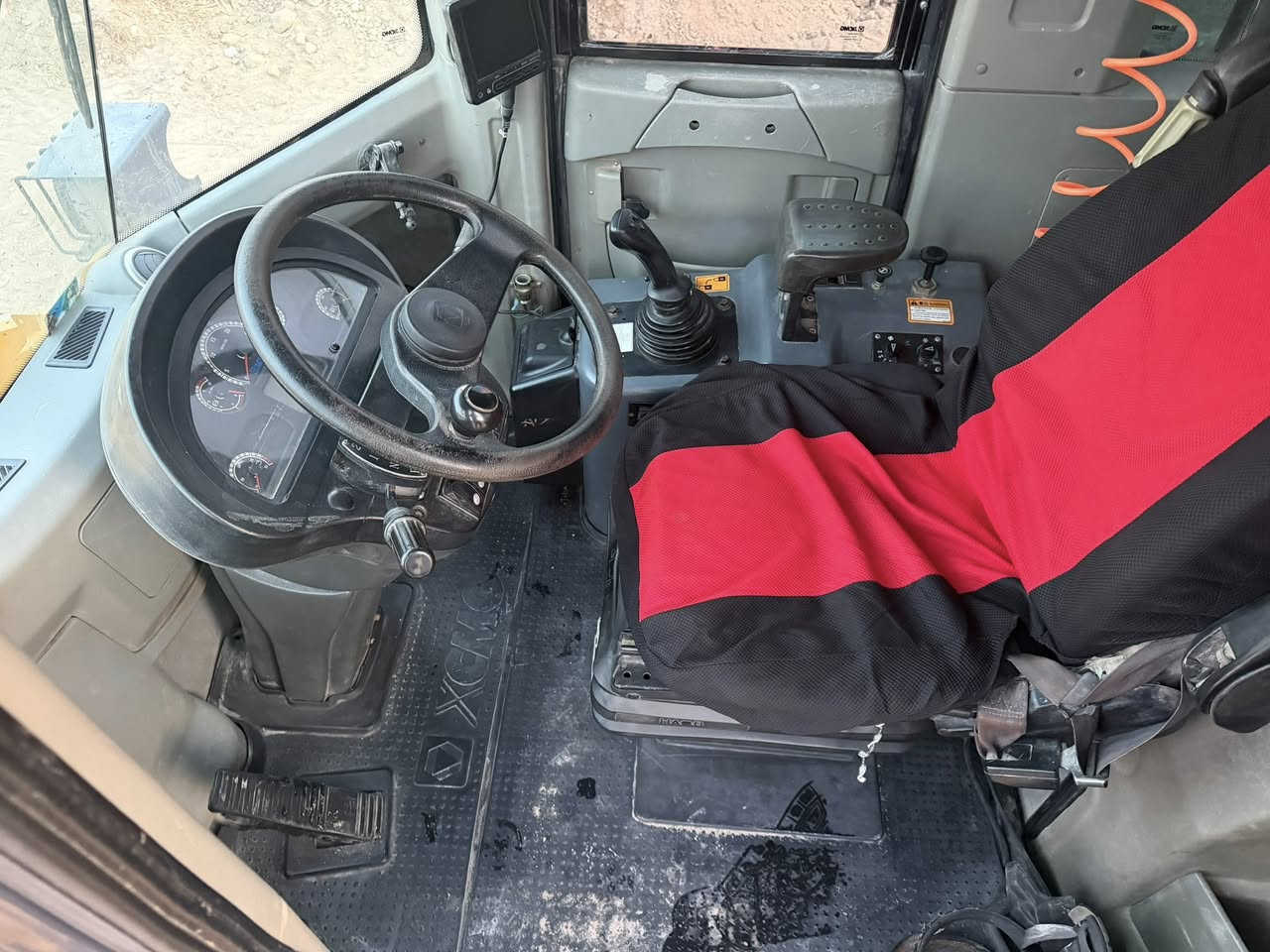 سلام عليكم شفل زت ال حجم 80 مديل 2020 مرقم ما مفتوح بي برغي
(سعر اربعه شداد وربعين ورقه )الاستفسار (***********) مكان البصره قضاء المدينه
