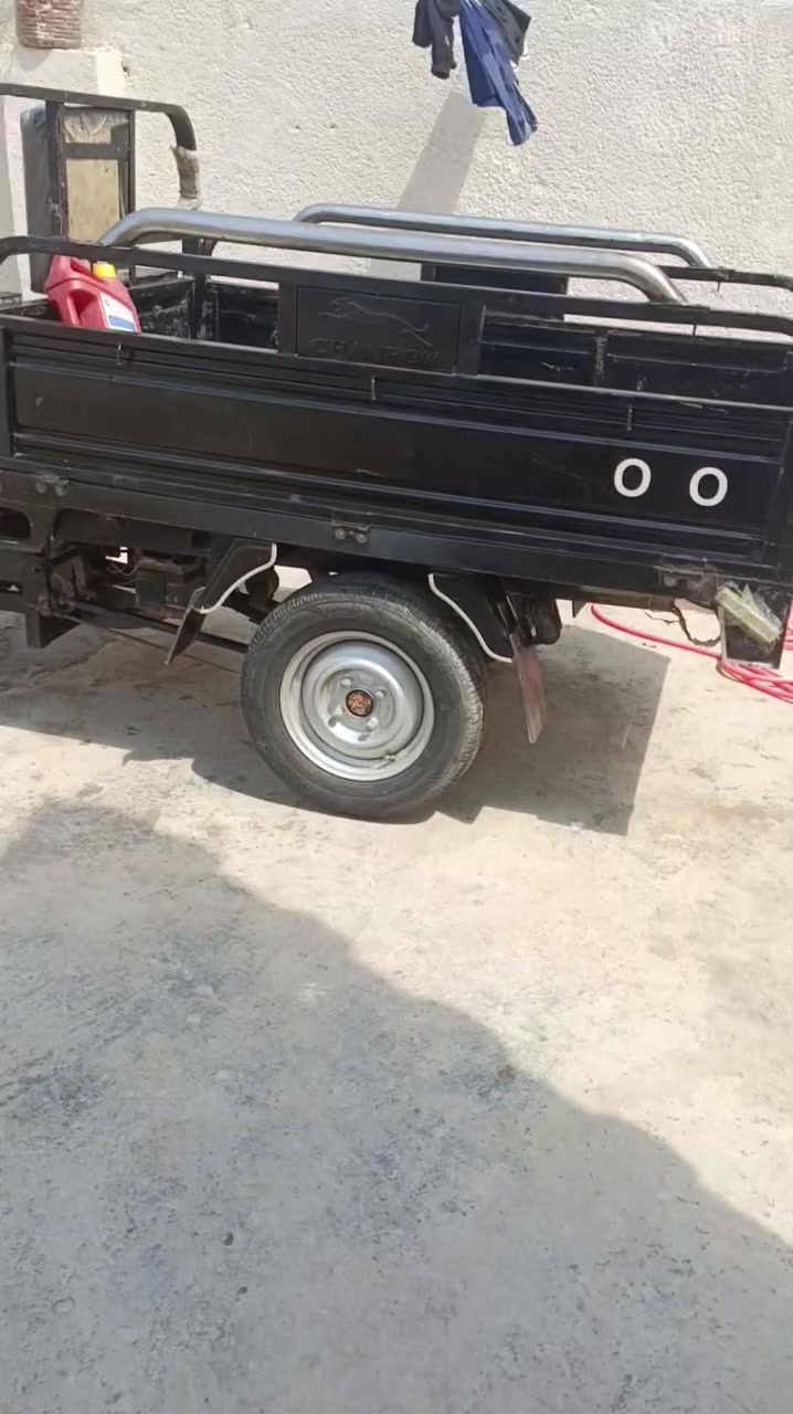 سلام عليكم ستوته البيع مديل 23ستوته ماءمفتوح برقي بيه تخم تايرات جديد جمره فحل مليون 800عنوان بغداد جسر ديالى القديم ***********وهاذه رقم بيه واتساب
