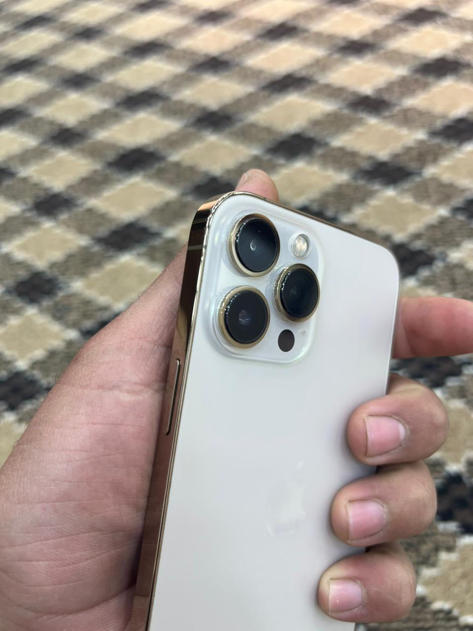 ايفون 13برو ماكس 
ذاكره 512
بطاريه 82
لون ذهبي 
ما مفتوح شرط الفحص ما مبدل بيه اي قطعه شرط 
السعر 800وبيه مجال
***********
