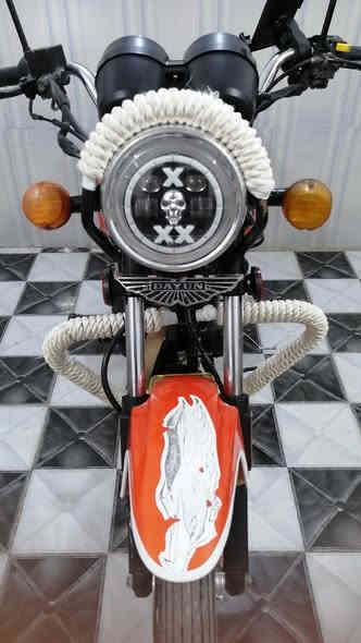 ياالله
اللهم صلي على محمد وآل محمد
السلام عليكم
دايون نفخ للبيع
لون برتقالي
موديل 23 
اوراق اصوليه
وصل معرض بأسمي
مكينه 200
كتابه حمره
سويج سجينه
تايرات جدد
نكره سلف
وترايك وين متحب
السعر مليون و450
1.450
العنوان حله المركز
رقم ***********
