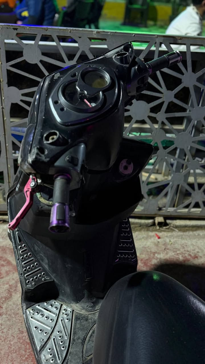 سلام عليكم سكنز فحل كابريتر مال رمبه مكانبه معرض منفيس كلها موجود تاريخ مكاتبه مكينه اشك الكاع كفاله عامه عامه من فتح من كلشي تاخذ تترحملي دراجه كشخه ناعمه ماناقصها شي فلوسك بيها دبلات رياضي كلشي بيها شغال وعلى وضع الوكاله عنوان بغداد عبيدي سعر 875 بيها مجال للطيبين ***********
