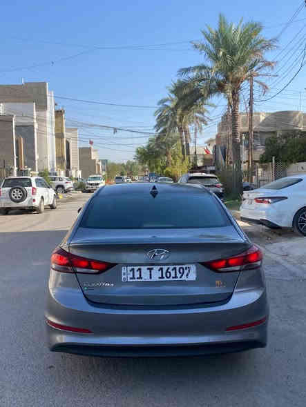 سلام عليكم للبيع او مراوس النترة موديل 2018 
بيها صبغ مكان الرقم الخلفي وبنيد وفوك باب السايق بالتكمة شي قليل مال تحميل بدون لا معجون ولا بارد بدون ايرباك السيارة ماشية 152 ميل موصفات شاشة كامرة دوارة رادار جانبي تحكم ستيرن جهتين كروز سرعه 3 انضمه قيادة سبورت وايكو ونورمل شاشة ديجيتل محرك 2000 دوش مبدل بي راجز حار فقط بلادي كير بلادي سيارة نظيفه ومرتبه يحتاج الها بس صبغ دعامية وبنيد مكان السيارة بغداد الغزالية سعر 122 وبيها مجال  

***********
