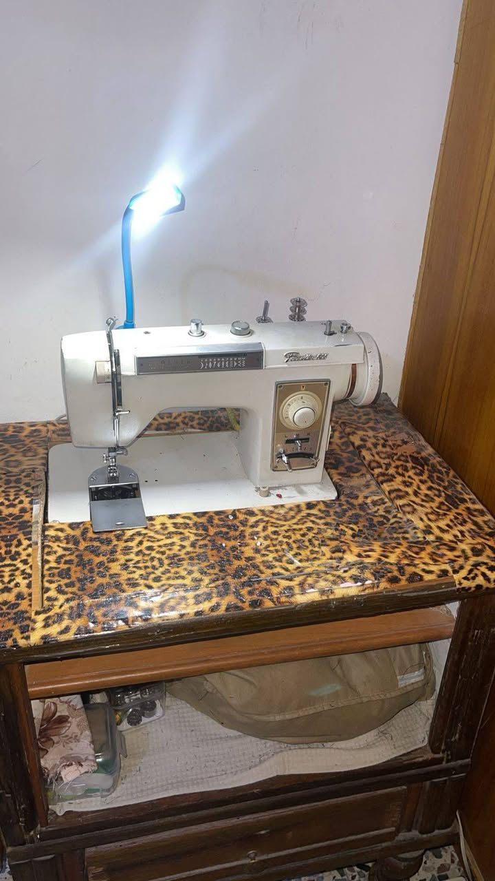 سلام عليكم مكينة نضيفة استعمال قليل للبيع بسعر مناسب جدا


**إذا كنت صاحب هذا الإعلان وتريد حذفه لأي سبب، رجاءا أرسل رسالة إلى الدعم الفني**