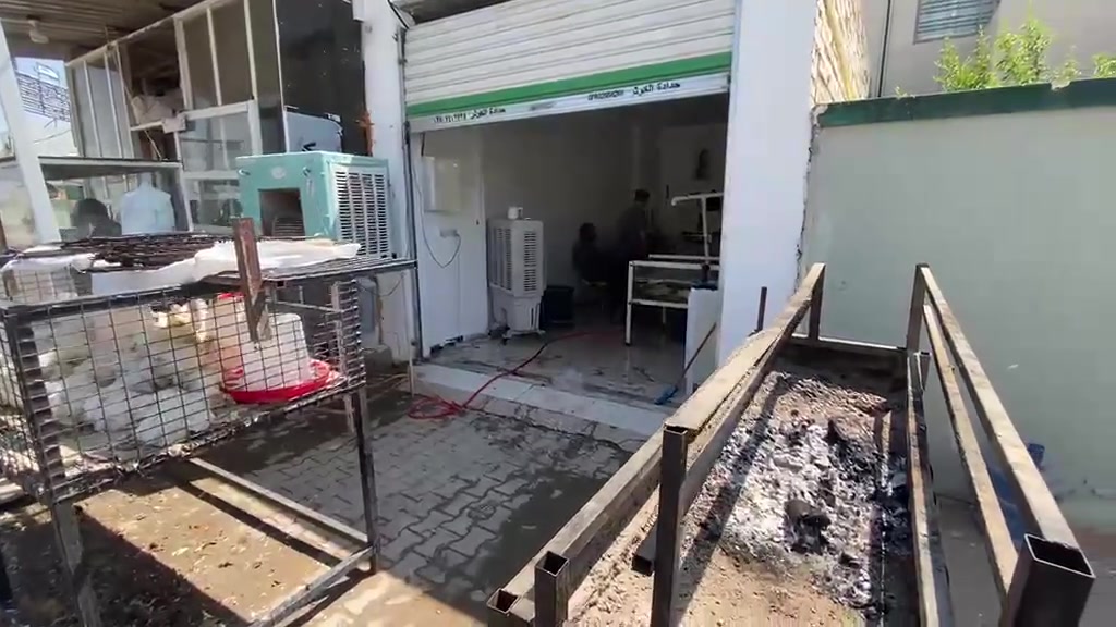 سلام عليكم
محل دجاج وسمج البيع بالنجف
داخل مجمع أبو تراب شارع السنتر
شارع تجاري بصف المحل مخبز
وبي كروب وات ساب
***********
