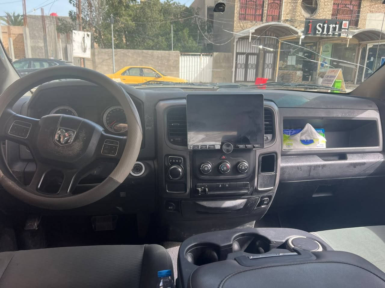 دوج رام 2018 مكينة 8 —5700 
طايحه عليها شجره مامتاثره التكم مصبوغه عام 
سعر 170
المكان نجف 
ممتواجد ع فيس فقط اتصال او واتساب 
***********
