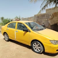 سياره ليفان محرك كورله كير عادي مكفولات وحداديه وتخم تايرات  مصفره هيه...