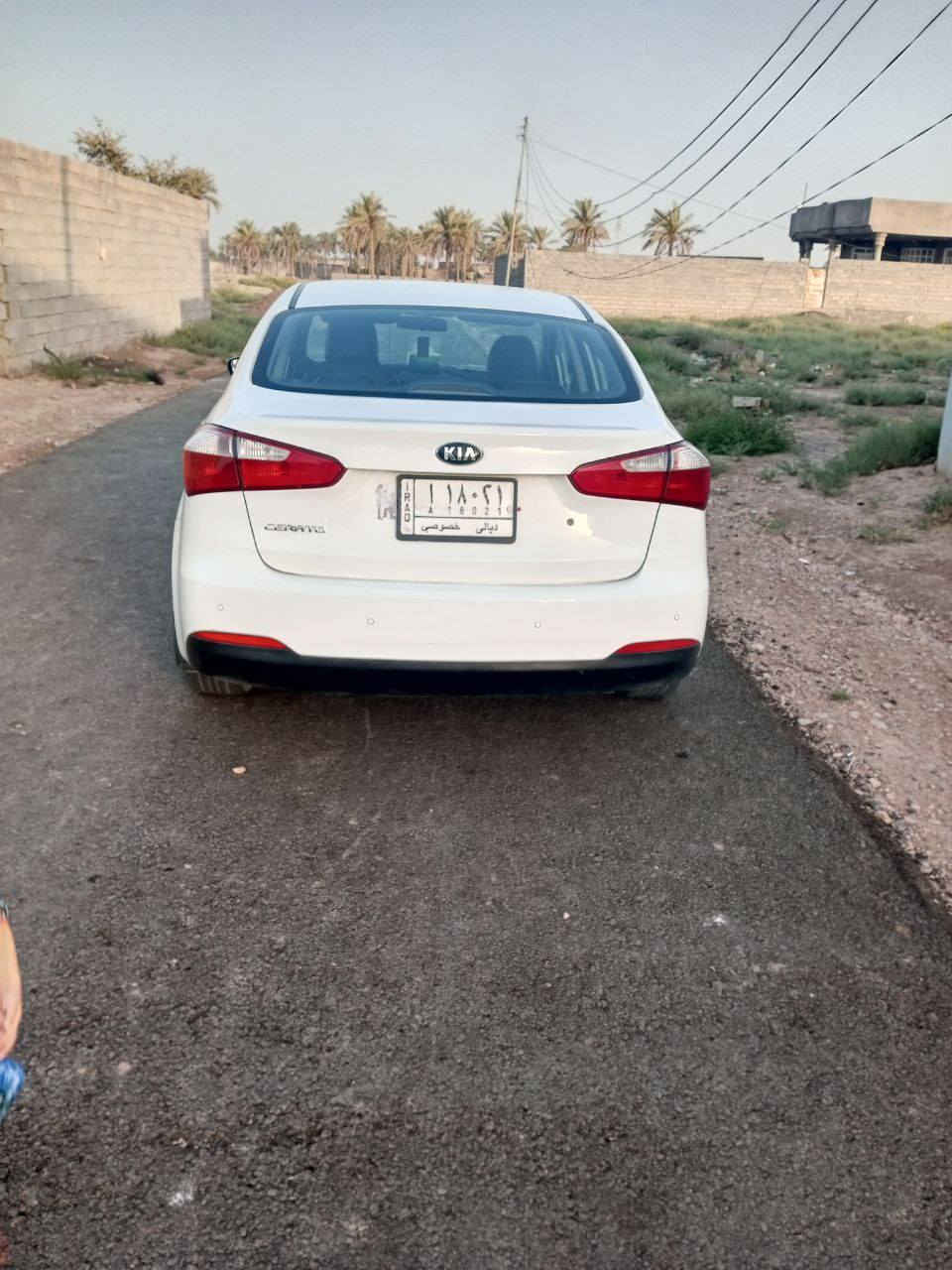 سيراتو  موديل 2014
محرك 2000
بيهه بنيد مبدل بلاد
محرك گير تدفئه تبريد كله مكفول
السعر 125 وبيهه مجال
***********
ديالى المقداديه
