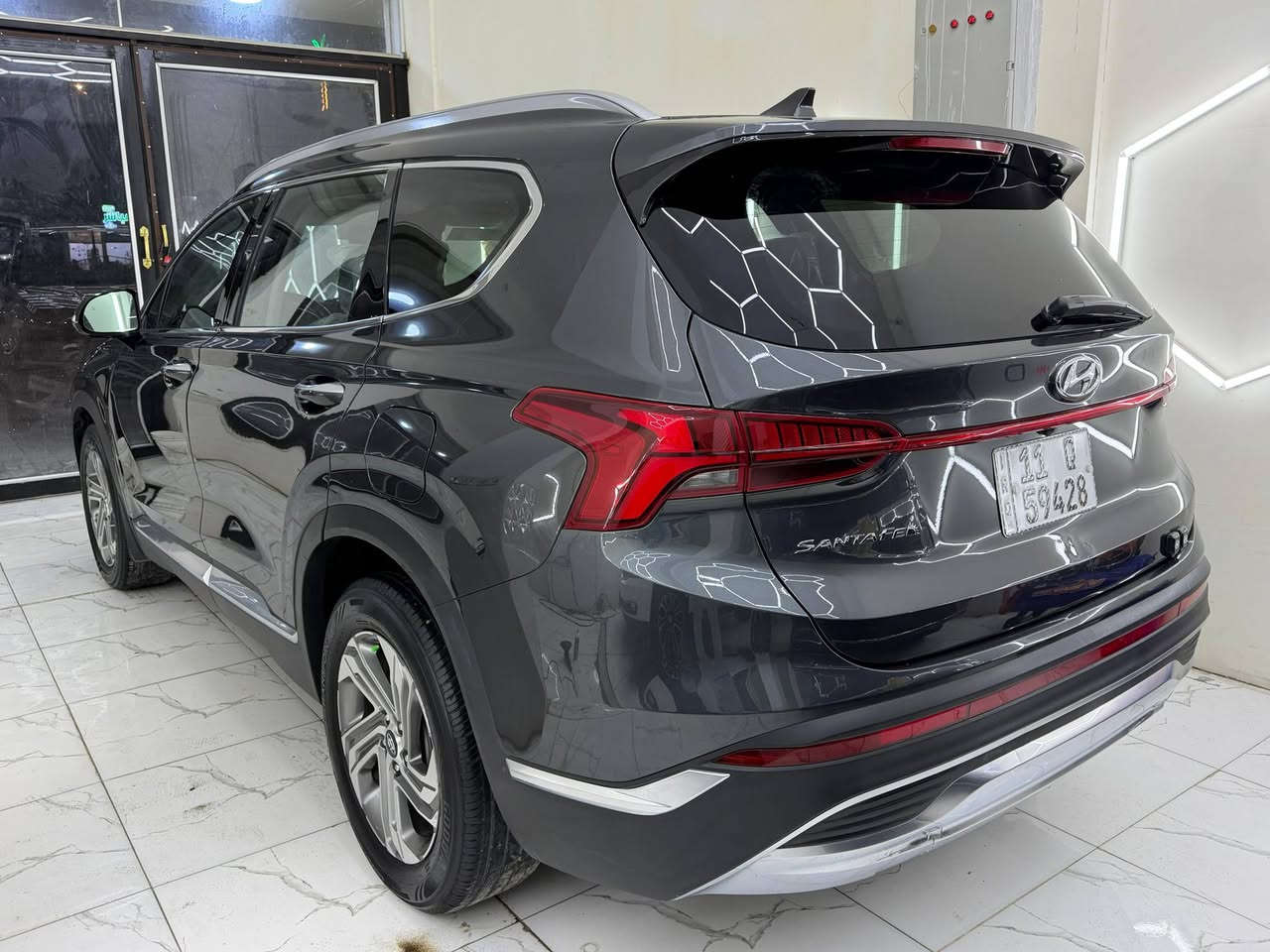 للبيع سنتافي 2022 رقم بغداد بسمي 
◾ مواصفات السيارة
مأشيه62الف /كيلو/
▪️بصمة تشغيل. او تشغبل عن بعد + بصمة أبواب + أنارة ترحيب
▪️كشنات الصفحتين كهرباء + كُشنات تدفئة 
▪️بانوراما طكتين + عداد ألكتروني
▪️شاشة كبيرة + كاميرا دواره 
▪️ رادرات جانبي أمامي خلفي 
▪️ لأيت زنون + بك لايت أيل أي دي 
▪️ اوتو بريك + كُشنات جلد 
▪️لدأت أمامي خلفي
▪️صندوق كهرباء 
▪️سماعات هارمن
▪️ تبريد أمامي خلفي قُطعتين
▪️نظام اوتو ستوب بلأزدحام 
▪️نظام تحديد مسار للسياقة الألكترونية 
▪️ شحن واير ليس
▪️تحكم أستيرن كُل الجهات + مُحرك 2500
▪️ ثلاث أنظمة قيادة { سبورت / نورمال / سمارت } 
▪️ شفتات بل أستيرن + داخل السيارة كاربون فايبر 
▪️بلوتوث + اواكس + واي فاي 
▪️مانع أنزلاق + كروز سرعة 
▪️اشاير بالمري
▪️سايد بريك بصمة
▪️ويل كب كُروم 
▪️شاشه عداد ديجتال 
▪️سبير الشركة كتلوكات الشركة
حادث تبديل بنيد مع بارد خشم الشاملغ بالعراق صار بيه طخه باب الصدر او رجعت بارد 
للستفسار ومعرفت السعر. اكثر ع خاص متواجد 
215 
------------------


**إذا كنت صاحب هذا الإعلان وتريد حذفه لأي سبب، رجاءا أرسل رسالة إلى الدعم الفني**