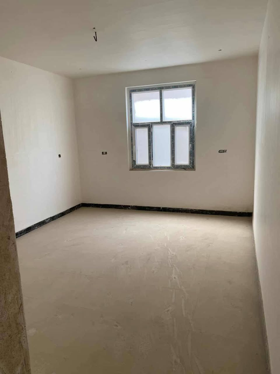 دار للبيع طابو ملك صرف الموقع حي الامام المساحة 200 متر مربع الواجهة 8 متر والنزال 25 متر
4 نوم وهول وصالة ومجمع صحيات عدد 2 وكراج سيارة 
للاستفسار مكتب النبل للعقار والبناء والهندسه 
*********** واتساب 
***********
