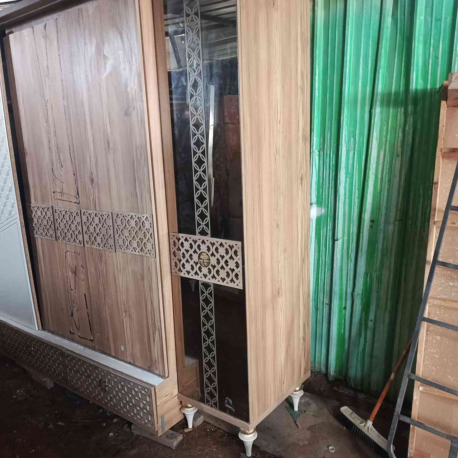 غرفه تركيه 8قطع 
المكان حي العسكري 
للاستفسار الاتصال ‏‪***********‬‏
