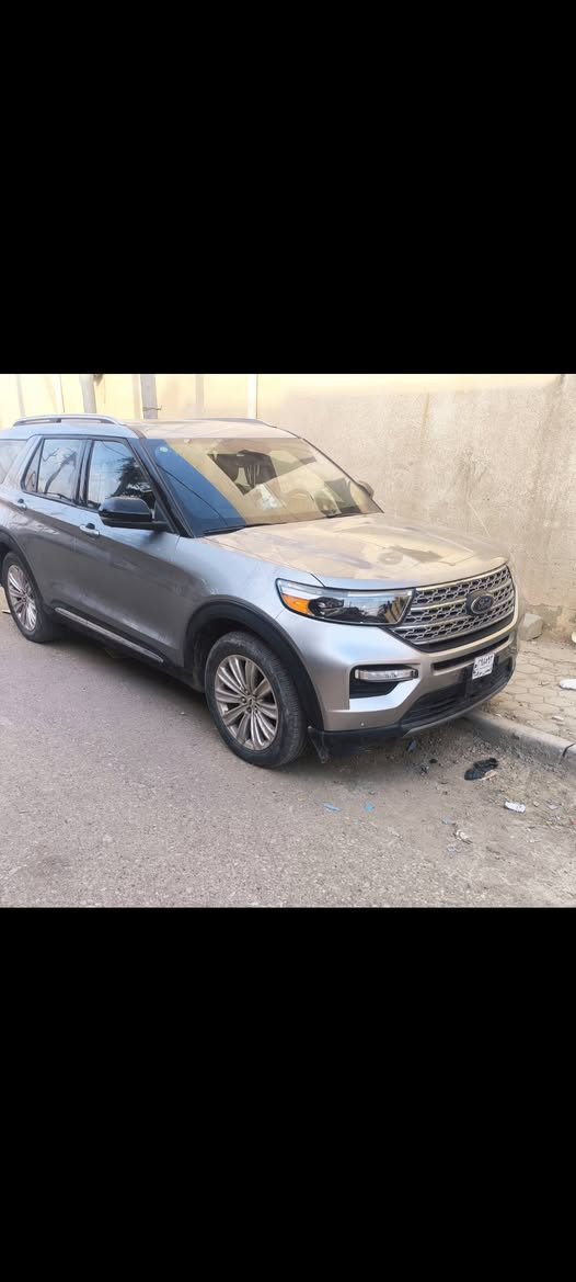 فورد اكسبلورر موديل 2023 لمتدد
 الحادث موجود بالصور
سعر 217 قفل قفل
عدد المقاعد (7) راكب

المواصفات  لمتدد 

بصمة تشغيل

بصمة ابواب

صندوق شفط كهربائي 

 بنوراما فتحتين سقف 

كشنات تدفئة تبريد

رادار أمامي(تحديد مسار)

رادار جانبي (نقاط عمياء)

رادار خلفي(تحذير من الاصطدام)

حساسات خلفية وامامي+ كاميرا
رقم الشاصي 1FMSK7FH7PGA98644
كير ماوس

اوتو هولد Auto hold

أوتو ستارت Auto start

أوتو ستوب Auto Stop

هاند بريك بصمة

تبريد مركزي 

شاشة كبيرة لمس 

Android Auto

تحكم وضعيات القيادة (Drive Modes)

مانع انزلاق+ABS

تحكمات استيرن

منافذ USB+AUX

وبقية المواصفات المعروف

السيارة  حادث صندوق 
صبغ فقط شويه جاملغ الخلفي

تترقم جميع محافظات عده الشمال 

تكلفة الرقم 16

العنوان العماره

للإتصال 

***********

***********
