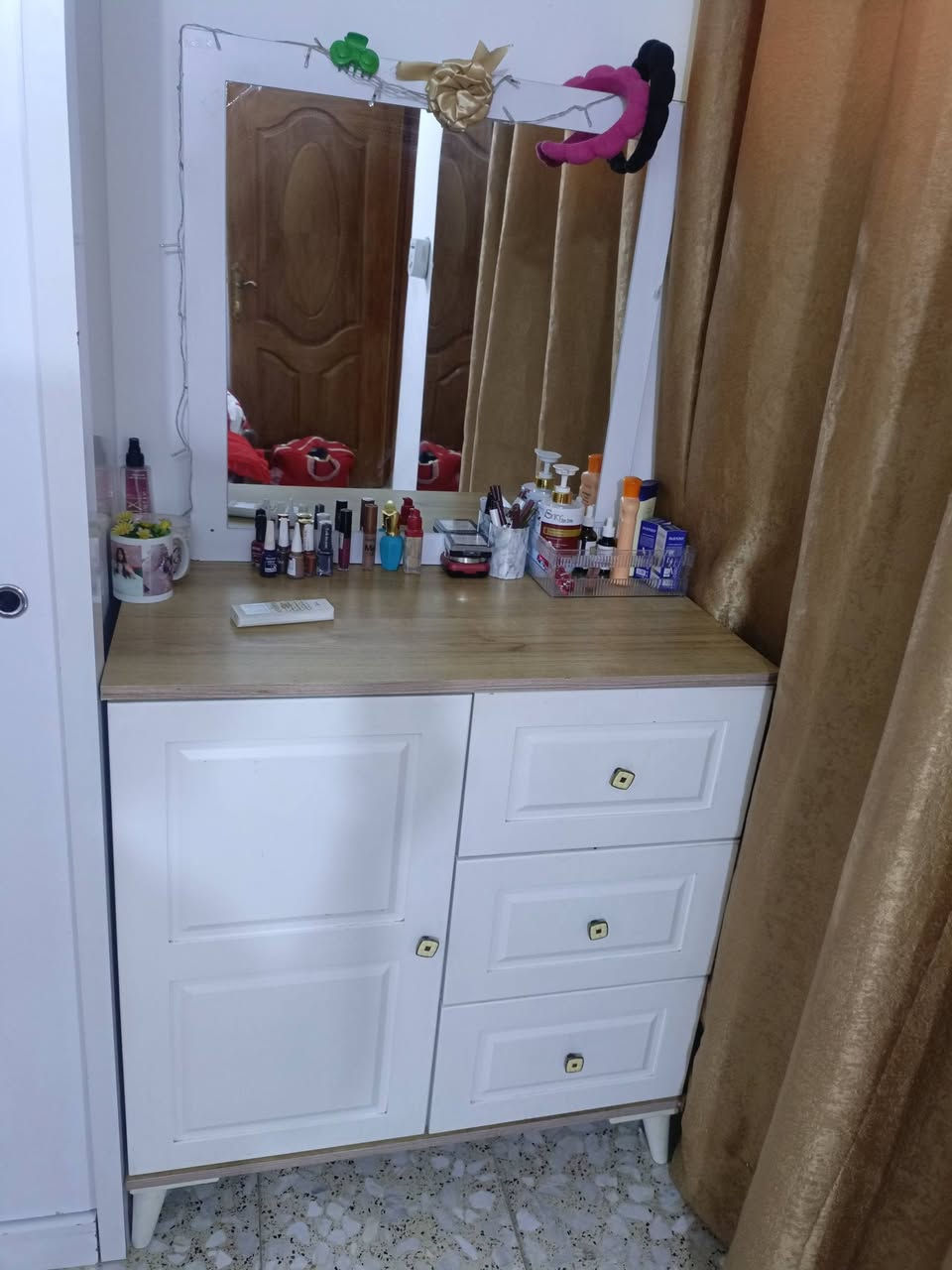 غراض بيت كولهن نضيفات واي ضرر مابيهن شراي يدخل خاص غرفه تركيه ام نفر ب250 غرفه ام نفرين تركيه ب750 تخم ب300 ميز طعام ب35 جربايه ام نفر خشب ويه دوشك ب50


**إذا كنت صاحب هذا الإعلان وتريد حذفه لأي سبب، رجاءا أرسل رسالة إلى الدعم الفني**