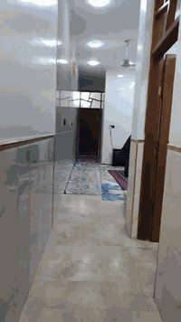 الدار البيع 100متر واجها 5نزال 20بناء جديد كامل مابي اي نقص عنوان سيد خوام مقابل الاورفاي خدمات موجوده شوراع تبليط رقم ***********
