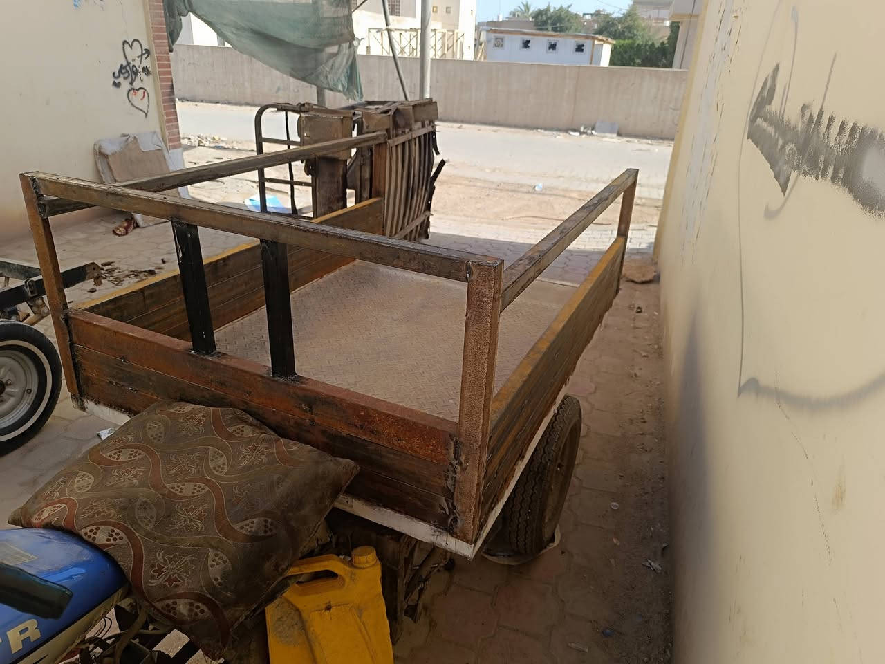 ترتيب جميع الستوتات التعبانه عنوان النجف الاشرف قرب ملعب النجف الدولي
***********

حصيره 

ترتيب صفاح 

ترتيب شواصي
