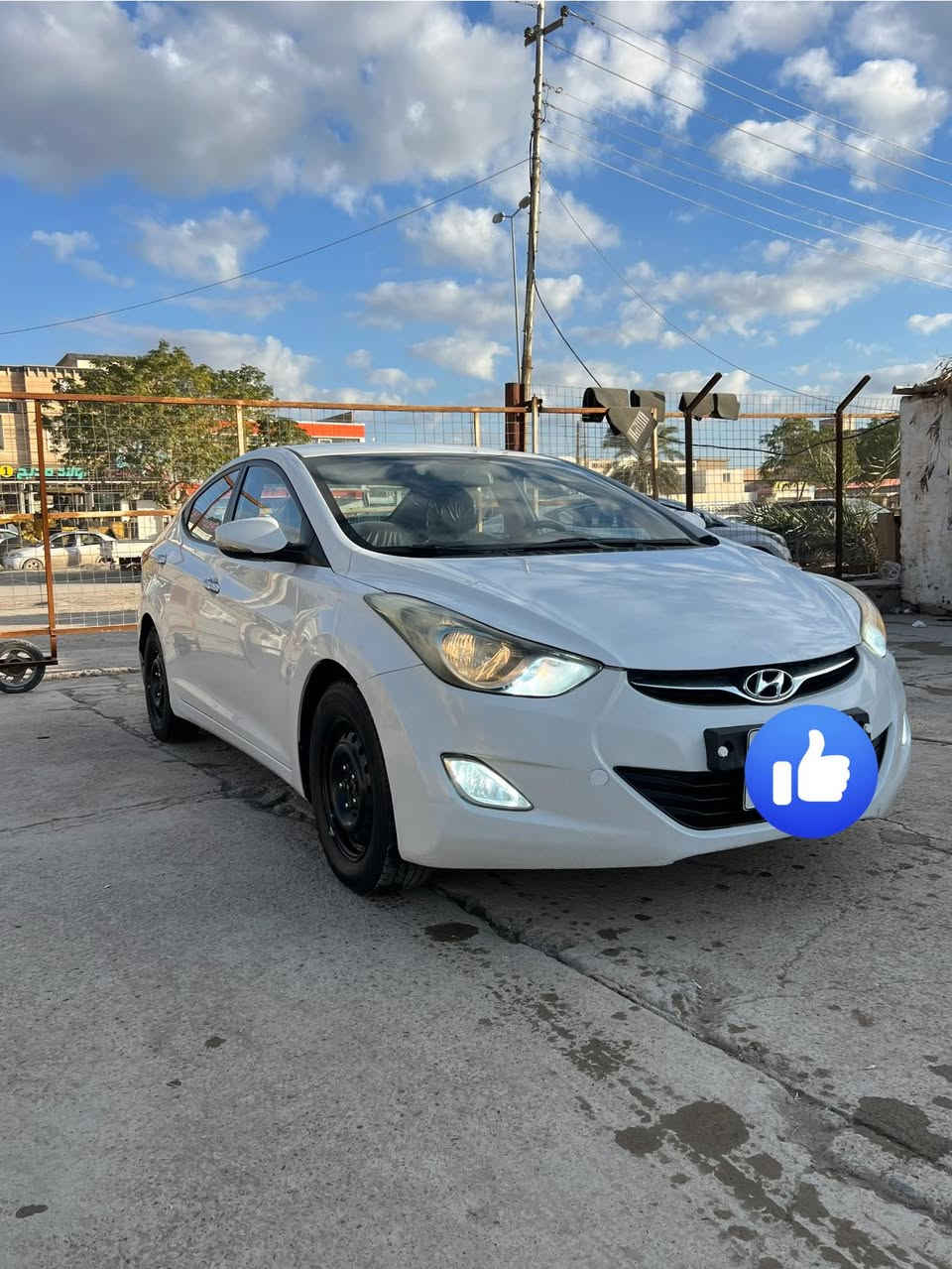 السلام عليكم الانترا موديل 2011 
كفاله عامه بدون صبغ رقم اربيل تحويل مباشر  
كير محرك مكفول سياره ماناقصها اي شي السياره شرط احلا من الصور   (***********  )مكاني سامراء السعر :: 107 وبيها مجال لطيبين
