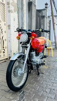 موديل ٢٠٢٢ • مرقّم باسم • نجف