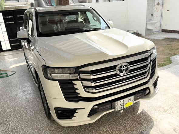 السلام عليكم 
البيع او مراوس عادي اقل منها
لاندكروز زيرو موديلها ٢٠٢٤ بريم الاصلي شرط 
ماشيه فقط الف 1000 مواصفات جي اكس ار 
 بريم اصلي gxr لمتدد
مكاني بغداد بعده بجياست الشركه ما مستخدمه 
كفاله من الشخط والرصعه والزلغ. زيرو 
الشراي يتصل ويدلل

***********
