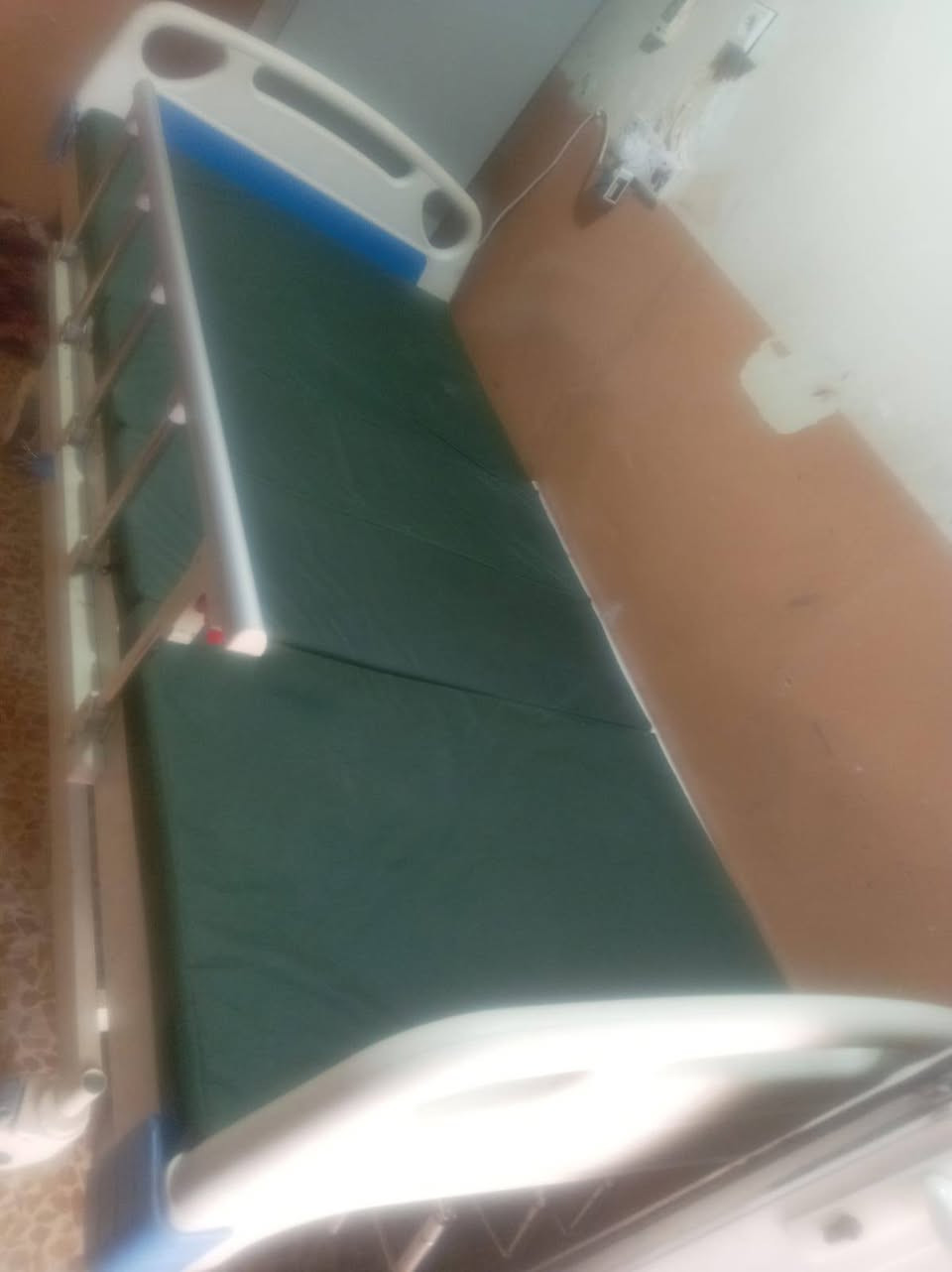 سرير طبي ميكانيكي بي 3 حركات والسعر 200 وبي مجال والعنوان حي الرشيدية


**إذا كنت صاحب هذا الإعلان وتريد حذفه لأي سبب، رجاءا أرسل رسالة إلى الدعم الفني**