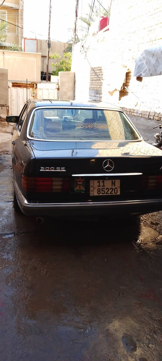 سلام عليكم مرسيدس رئاسي البيع موديل 85 سيارة مصبوغة جمالية سيارة جديدة بمعنى الكلمة مكينة  بطة 2 ونص ففتي سيارة جديدة الاستفسار ***********
