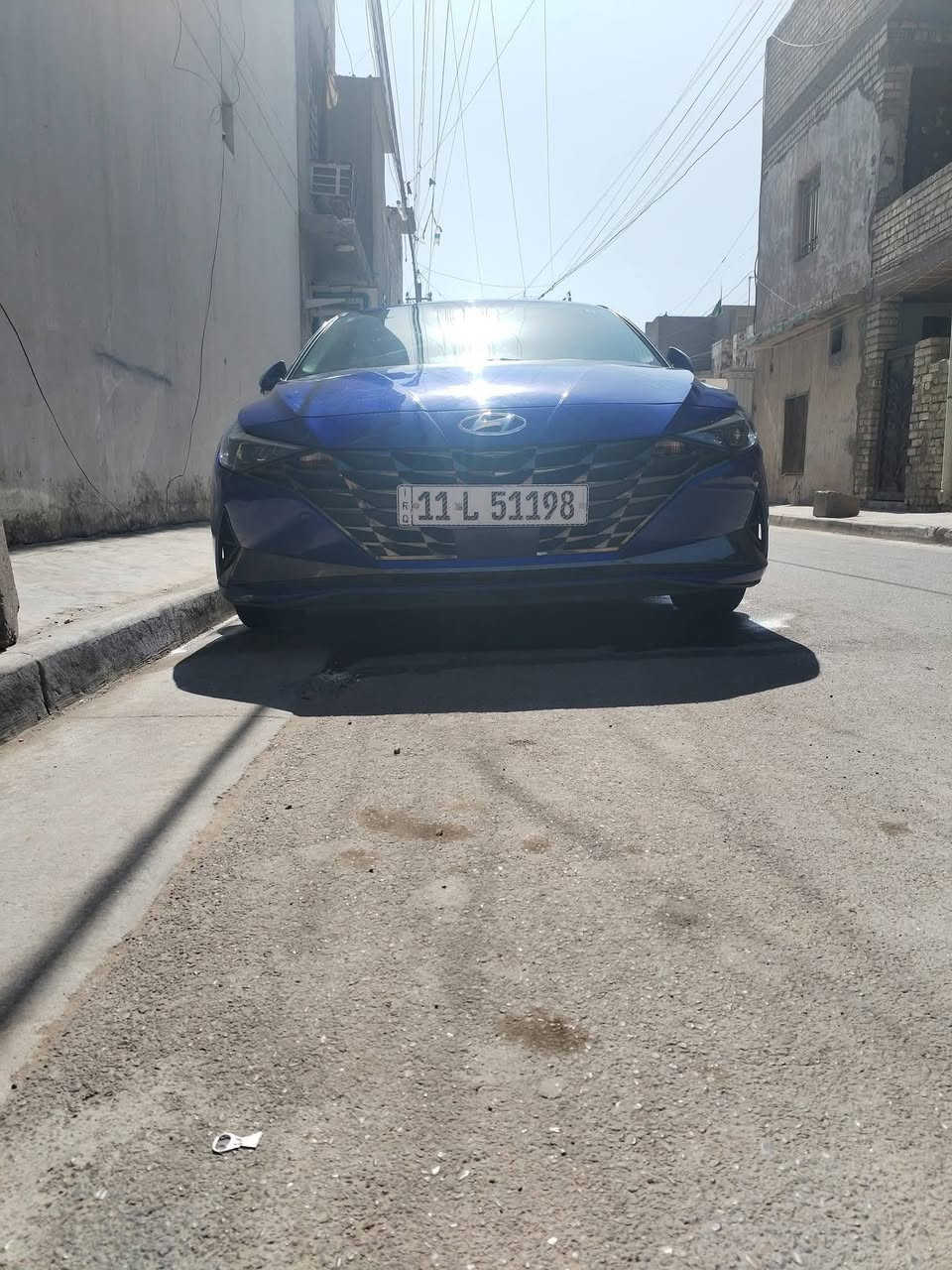 عندي إلنترا موديل ٢٠٢٣ للبيع..
وارد امريكي بيها جاملغ امامي ايمن مبدل.. 

وربع بنيد مصبوغ.. وربع باب ايمن مصبوغ..

ايرباك ستيرن ودشبول وبرده..

فول لمتد 1/1 رقم بغداد انكليزي بأسمي..

ماشيه السياره 20,000 

مكان السياره بغداد جديده اي سؤال ع هذا الرقم..

***********
