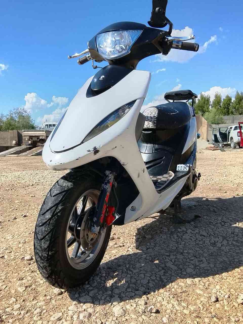 سلام عليكم دراجه ماكس عدله للبيع ختم واحد وي المكينه نضيفه جدا مبدله فقط ولفات مكاني ديوانيه دغاره


**إذا كنت صاحب هذا الإعلان وتريد حذفه لأي سبب، رجاءا أرسل رسالة إلى الدعم الفني**