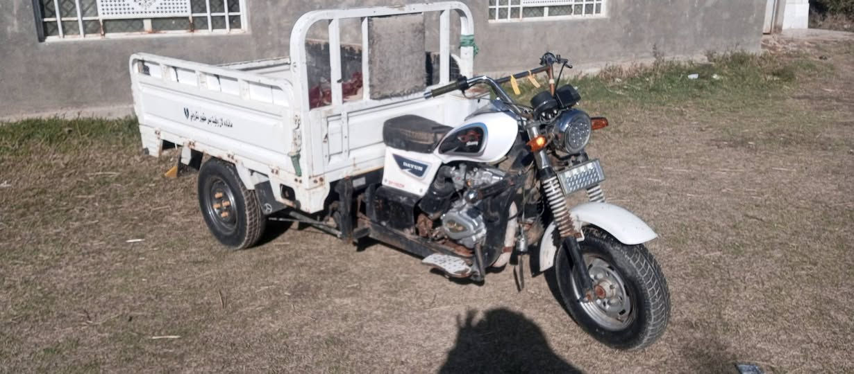 السلام عليكم ستوته للبيع موديل 20 الغراف ستوته محرك جديد ما متواجد على الفيسبوك ***********
