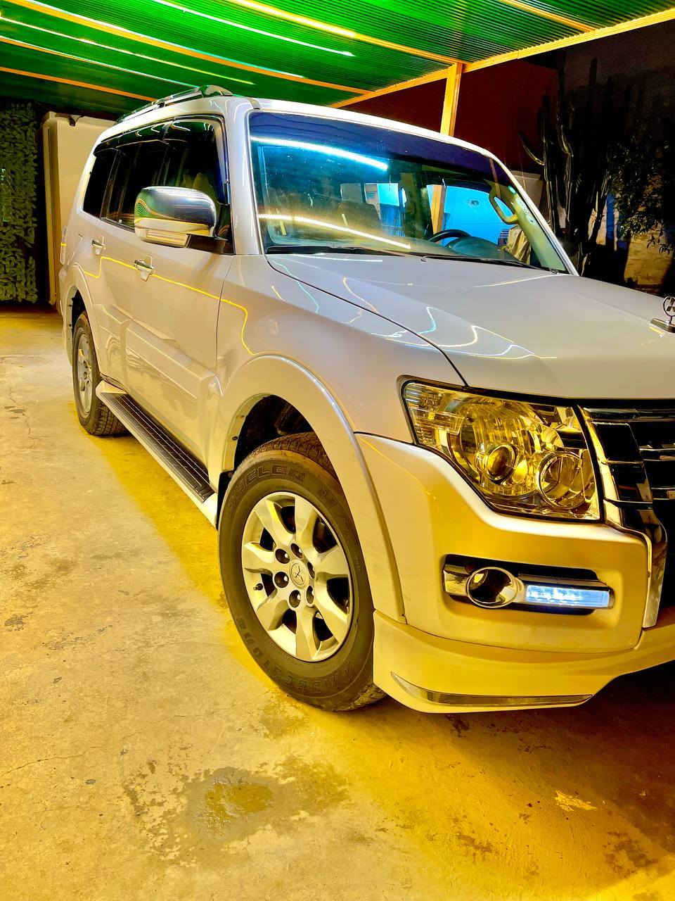 ﷽  بــاجـيـرو خـلـيـجـي بـيـع او مراوس 7 راكـب موديل ²⁰¹⁵ الـسـعـر 190 ورقة وبيها مجال انـتـبـه بـحـالـة ( الـزيـرو ) مـكـفـولـه كفالة عامة مـن كـلـشـي  ٧٥  كيلو ماشية فـقـط  تـبـريـد  ٣ قـطـع  مـحـرك  ٦  سـلـنـدر  ومـاكـو هـيـج سـعـر بـيـع سـريـع تـريـد تـحـويـل تـريـد وكـالـة  الـعـنـوان بـغـداد الـدورة شارع المصافي . 
 *********** . *********** 
أبـو فــهــد الـجـمـيـلـي ☆
