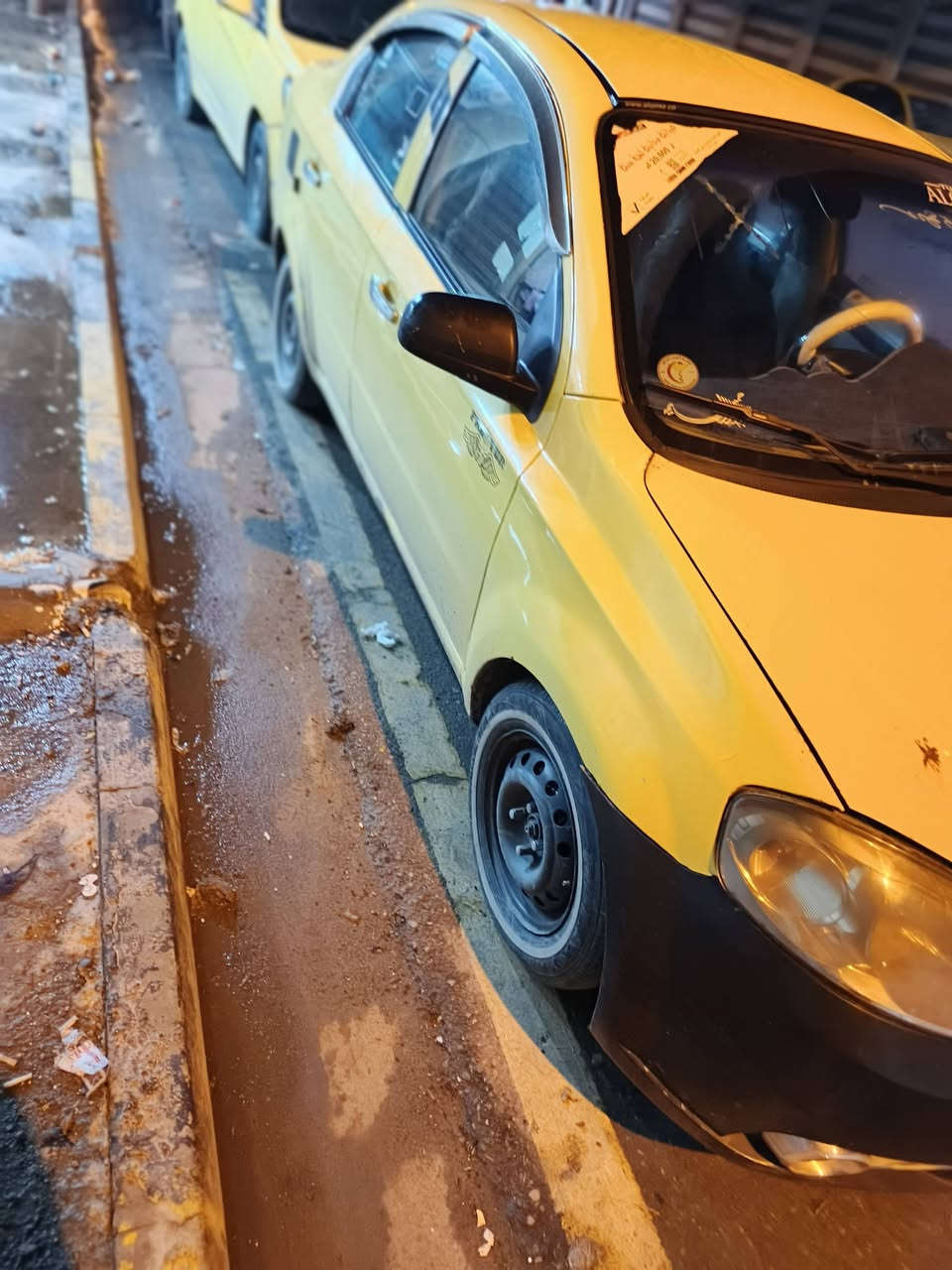 إسلام عليكم افيو لبيع موديل 2009 شرط مكينه وشرط كير شرط تبريد ***********
