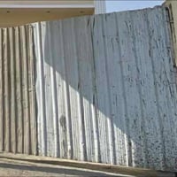 عندي باب حديد للبيع  اي استفسار 07716064969