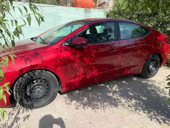 سلام عليكم النتر موديل 2019 امري سيارة جديده تخم  تايرات وصدر امامي وخلفي  وهزه وسنويه ال 2031 وبسمي وتحويل مباشر  بغداد العبيدي والسعر مناسب. 136 *********** بس عل واتساب وجود وترهم مراوس  النتره  رقم شمالي صابونه
