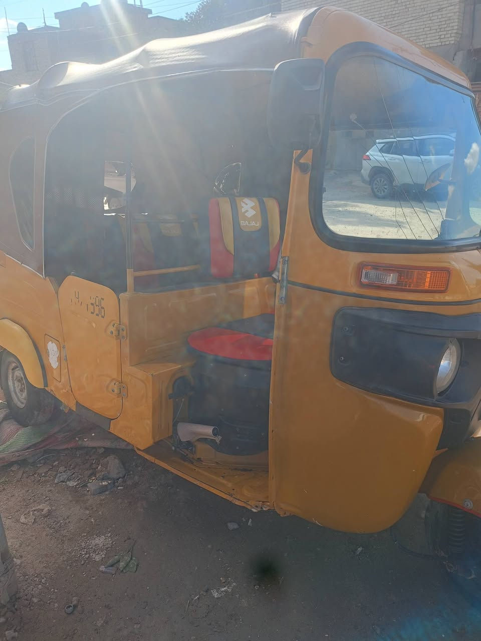 السلام عليكم تكتك موديل 21 رقم وسنويه بغداد تكتك مثل ما موضحه بصور للاتصال ***********
