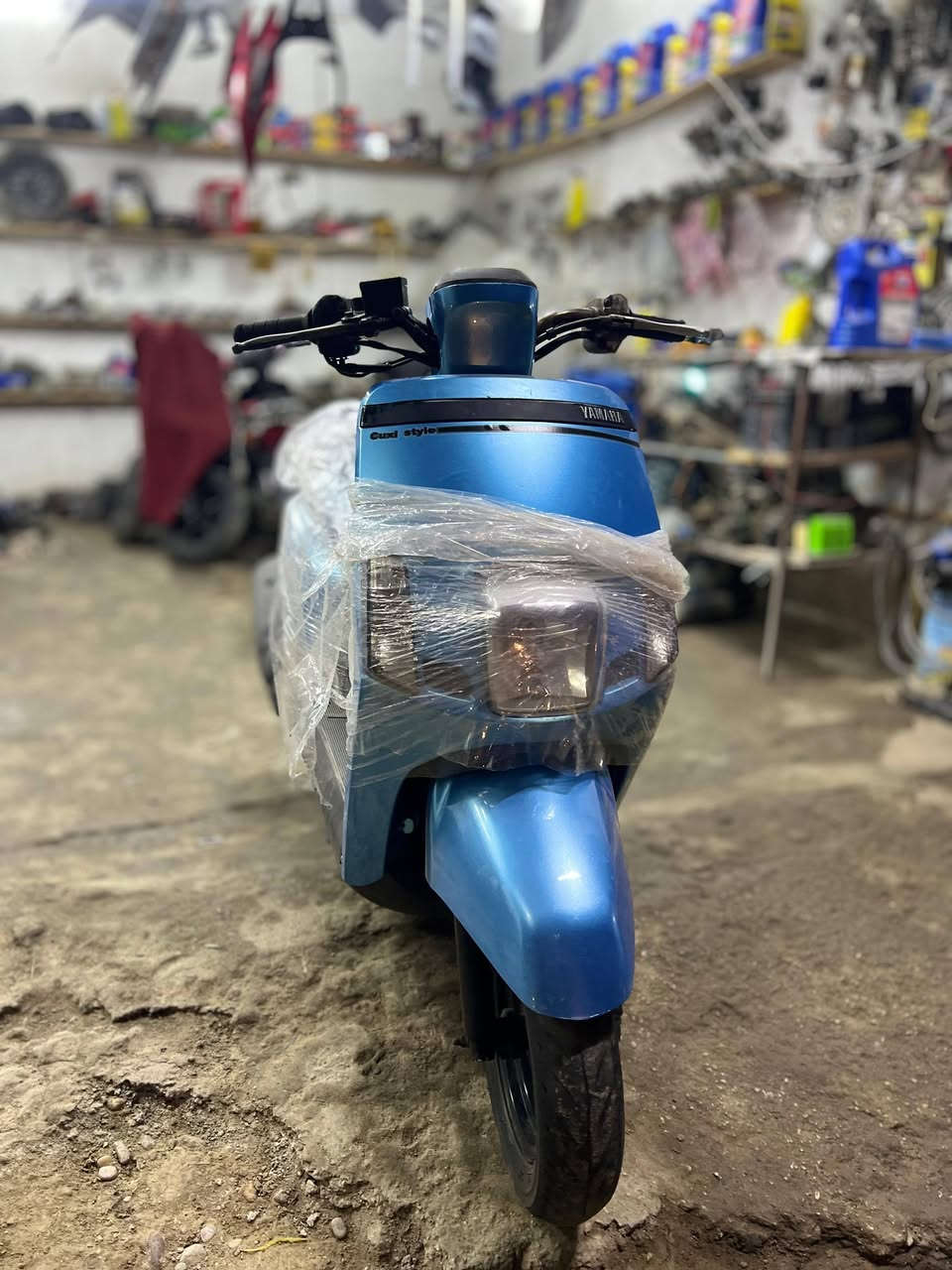 السلام عليكم. عرض 
                .... (مليون ١٥٠)...

بوليسي مكفوله كفاله
دراجه جديد رمبه
دهن وباتري مجانا مجانا
بابل المسيب شارع السده القديم قريب ع مول فاملي
*********** حسين 
*********** مهند
