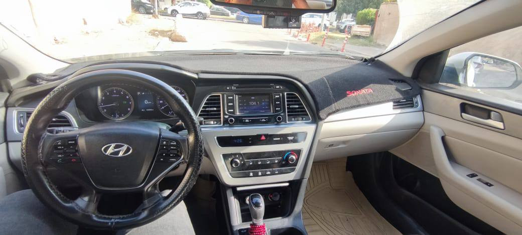 السلام عليكم 
سوناتا 2015  وارد امريكي محرك 2400 GDI  السياره بأسمي رقم سليمانيه الدولي  شرط تحويل   والسنويه لغاية 2028 
الحادث خلفي والجاملغ الامامي اليسرى الصور موجوده 
* اللغد والشاصي  كله مكفول افحص وين متريد 
السياره مناقصها شي الحمد لله محرك  كير  تبريد تدفئه صدر التايرات  كهربائيات كله مضبوطه
مكان السياره  بغداد/ الكرخ 
سعرها122 $وبيه مجال
للاستفسار
***********
