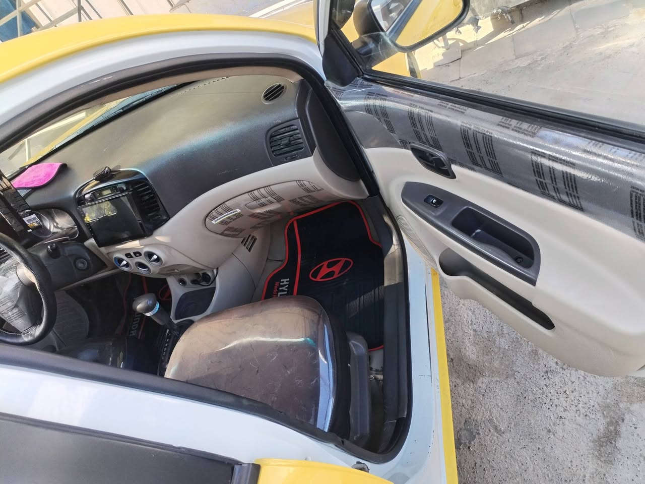 اكسنت خليجي موديل 2011 محرك 16 CVVT مجول بلادي
فول اتوماتيك فتحه سقف
جام كهربائي تحكم استيرن اشاير بل مري كهرب
كير مكينه تبريد صدر كله جديد
دوشه جديده
بدون ضرر السياره
الاستفسار***********
***********
