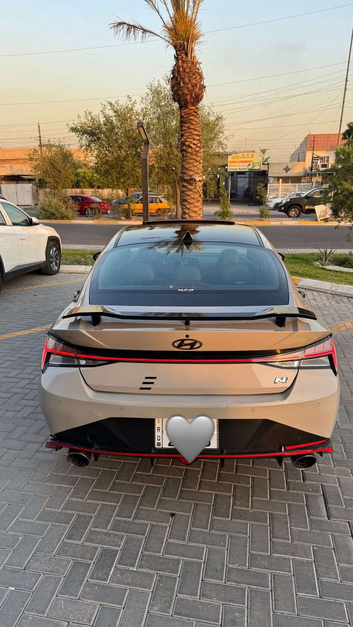 النترا N2023 أمريكي للبيع او مراوس حسب القناعة
فول فتحة 
عداد السرعة 300🚀
محرك 2.0T___
گير اوتو ماتيك
رقم بغداد بسمي  
السيارة ضررها فقط بنيد مصبوغ
ماشية 33
مواصفات N1/1
بصمة وترحيب
فتحة حركتين 
سستم  BOSE 
كشن حضن وكنتارا وجلد
ختمN لد بالكشن وبالكت وبالستيرن
سقف اسود
انارة محيطية 24 لون و تتغير حسب وضعية القيادة
استيرن كهربائي تحكم ويه وضعية القيادة
تحكم بالـ Suspension كهربائي حسب وضعية القيادة
صندوق ذكي يفتح عند الاقتراب
شحن وايرلس
شاشة كار بلي وباقي التحكمات
اوتو هولد ذكي على الصعدة يشتغل فقط
نقطة عمياء
تحديد سرعة 
تحديد مسار
رادار امامي وجانبي وخلفي 
حساسات امامي وخلفي 
كشن هيتر وستيرن هيت
لايت زنون بلادي
بگلايتLED
مكان السيارة بغداد ***********
السعر 165$بيه مجال للشراي
