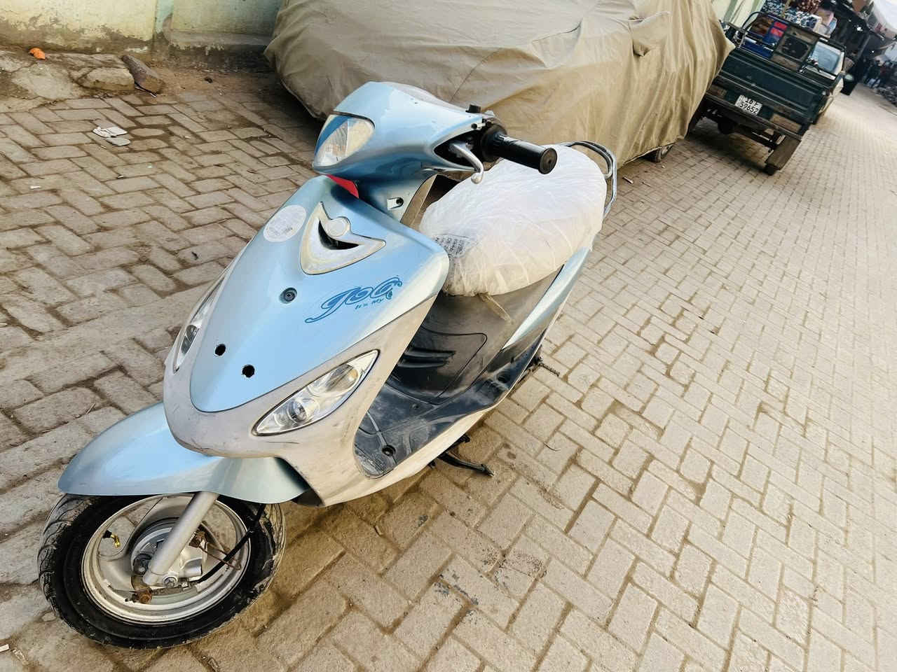 دراجة ماكس منغولي للبيع
دراجة جاهزه وحلوه ونضيفه وكلها شغالة مامفتوحة افحص وين ميعجبك لا دخان ولا نضوح  كابريته اصليه سلف اصلي
مكينة ناعمة ونكره سلف 
دبلات بريكات كلها شغال
دراجة سعرها 650 الف قفل
ديوانية
***********
