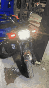 ستوته شحن للبيع مكفوله بيه ظربات بصيطه وشخوط  السعر مليون ٤٠٠      ***********.   بغداد مدينه الصدر.  وبيه مجال
